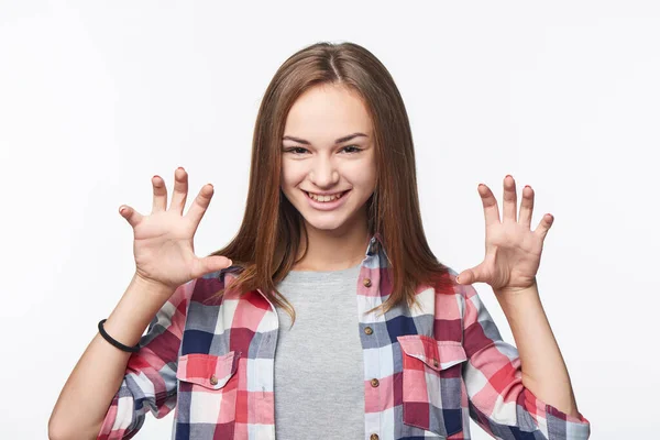 Menina Adolescente Rosnando Para Você Gesticulando Uma Forma Garra Com — Fotografia de Stock