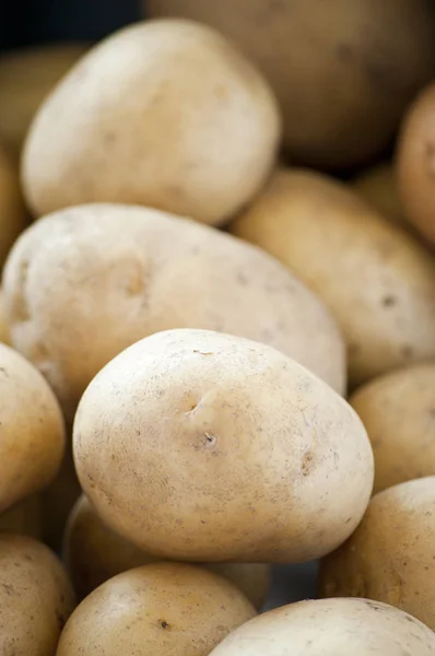 Pilha Batatas Frescas Cruas Close — Fotografia de Stock