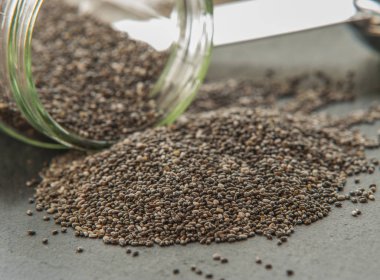 Chia tohumları yakın