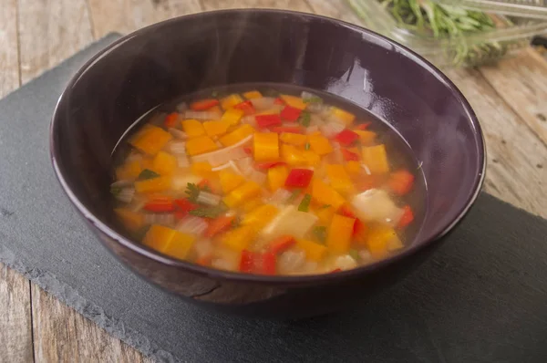 Zuppa di pollo fatta in casa — Foto Stock