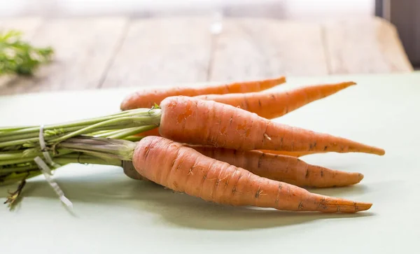 Primer plano de un montón de zanahorias — Foto de Stock