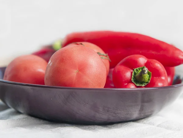 Перец и помидор крупным планом — стоковое фото