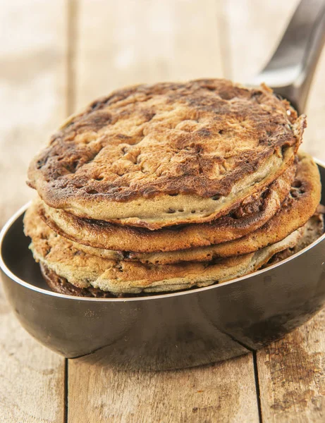 Crêpes Aux Myrtilles Dans Une Poêle Gros Plan — Photo