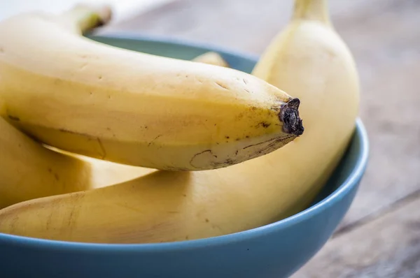 Rauwe biologische bos van bananen klaar om te eten — Stockfoto