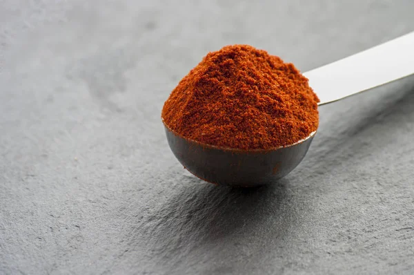 Powdered pimienta roja red pepper pile — Stock Photo, Image