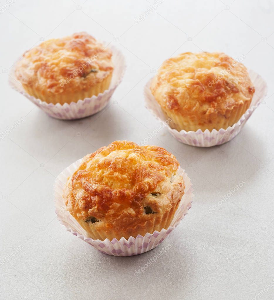 Savory cheese and bacon muffins 