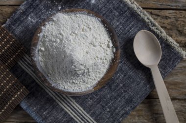 un pişirme ile kase