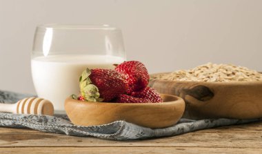 yulaf ezmesi taze meyve veya smoothie malzemeler