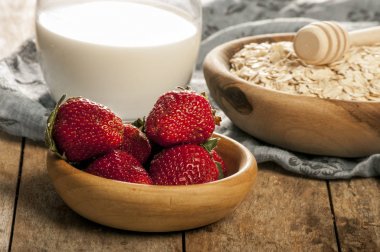 yulaf ezmesi taze meyve veya smoothie malzemeler