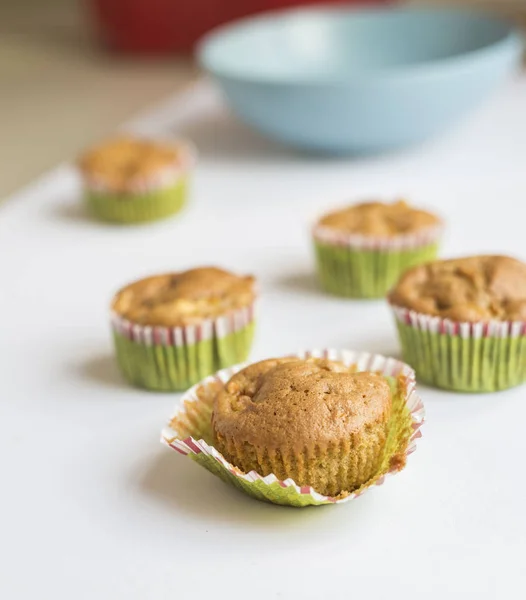 Wholegrain muffins with apples — Stock Photo, Image
