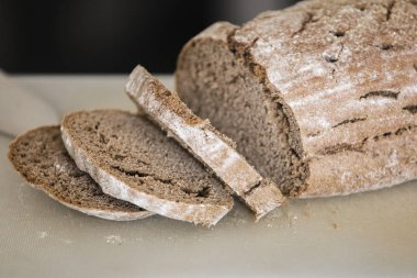 taze ekmek dilimleri