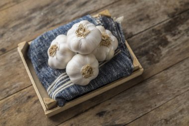 Organik sarımsak tablo 