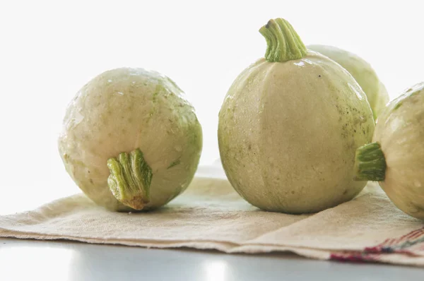 Zucchini aus Kürbismark — Stockfoto