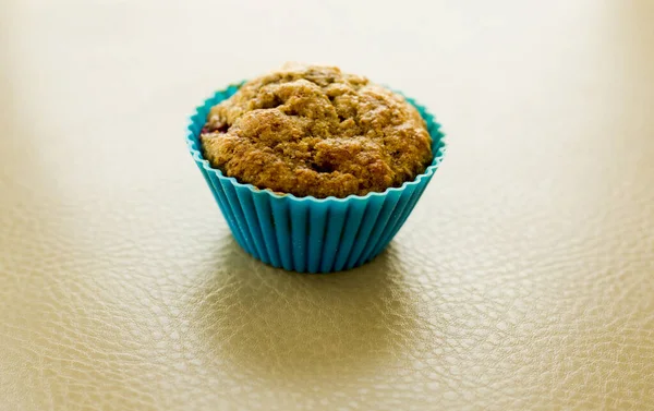 Banaan Frambozen Muffin Close Keukentafel — Stockfoto