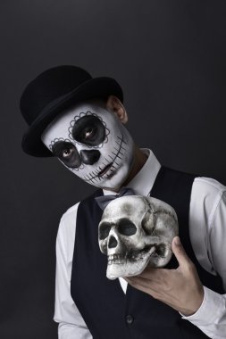 adam Meksika calaveras makyaj ve kafatası