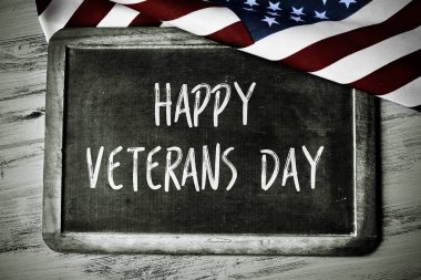 metin mutlu Gaziler günü ve ABD bayrağı