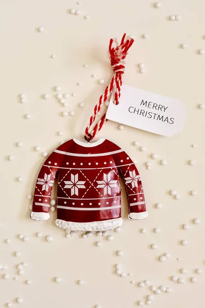 Χριστουγεννιάτικο στολίδι και κείμενο καλά Χριστούγεννα — Φωτογραφία Αρχείου