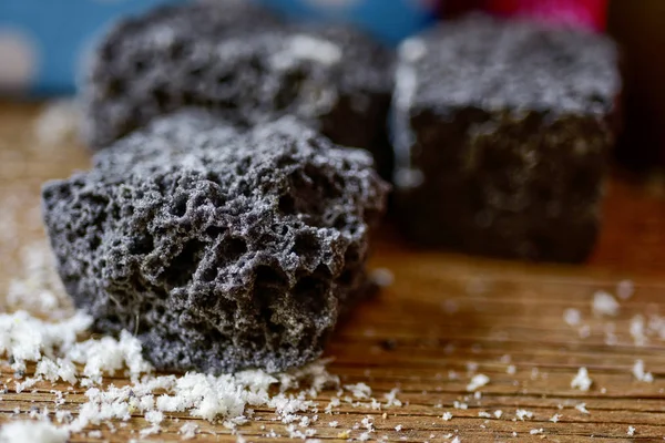 Pedaços de carvão doce — Fotografia de Stock