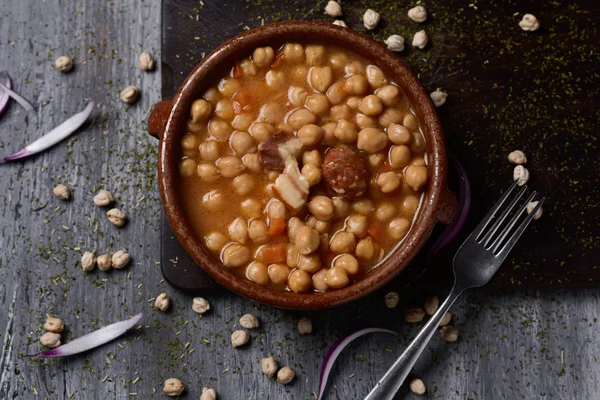 Spanish cocido madrileno, stew typical of madrid — Stock Photo, Image