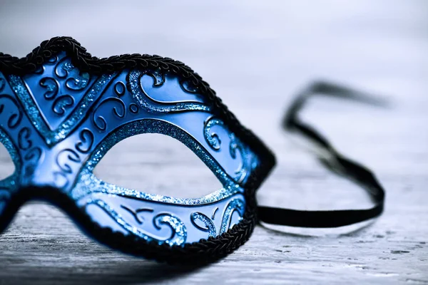 Elegante máscara de carnaval azul — Foto de Stock