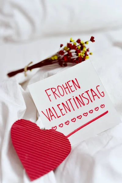 Frohen valentinstag, happy valentines day in german — Stock Photo, Image