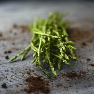 Bir avuç yabani kuşkonmaz.