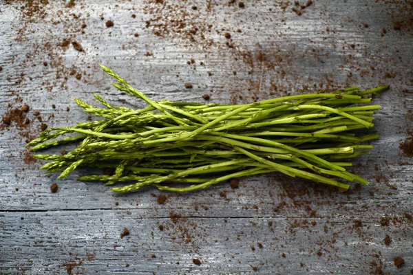 Bunch of wild asparagus — Stock Photo, Image