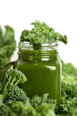 Yeşil yüzlü camla