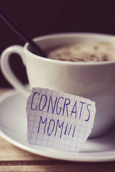 Text congrats mom in a note — Stock Photo, Image