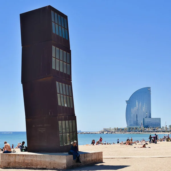 Пляж Barceloneta в Барселоне, Испания — стоковое фото