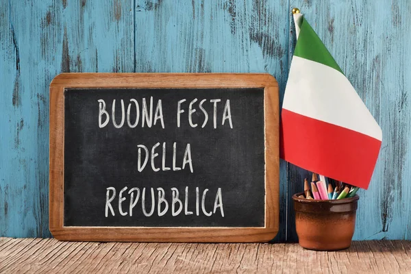 Buonna festa della repubblica, de dag van de gelukkige Republiek in het Italiaans — Stockfoto