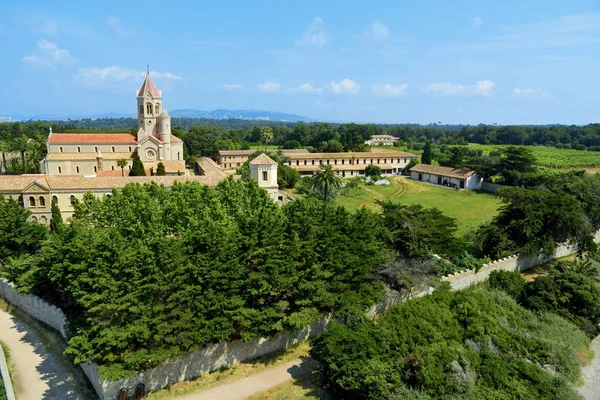 Lerins Abbey in Saint-Honorat island, France — Stock Photo, Image