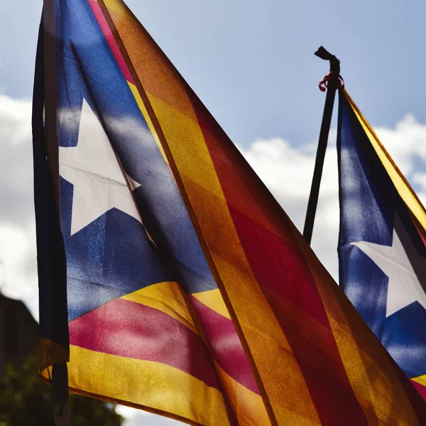 A estelada, a bandeira catalã pró-independência — Fotografia de Stock