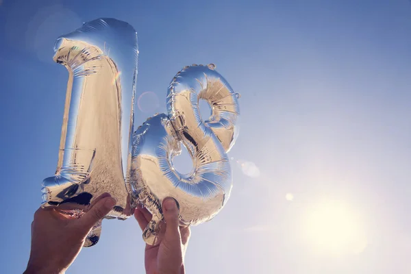 Globos en forma de número que forman el número 18 — Foto de Stock