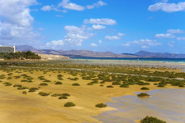 Vid stranden Sotavento på fuerteventura, Spanien — Stockfoto