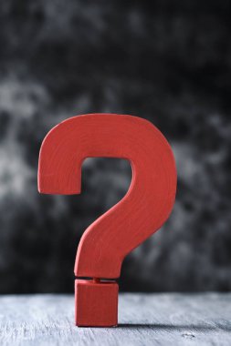 kırmızı üç boyutlu soru işareti