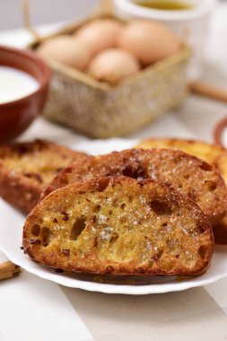 torrijas, Paskalya için tipik İspanyol tatlı
