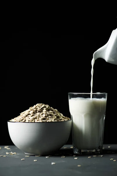 Рис и рисовое молоко — стоковое фото