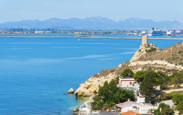 Kust van Sant Elia in Cagliari, Sardinië, Italië — Stockfoto