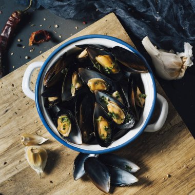 Moules mariniere, midye bir Fransız tarifi