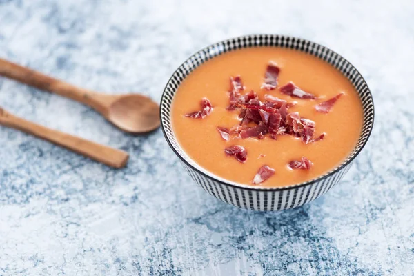 Slamorejo ou porra, uma sopa de tomate frio espanhol — Fotografia de Stock