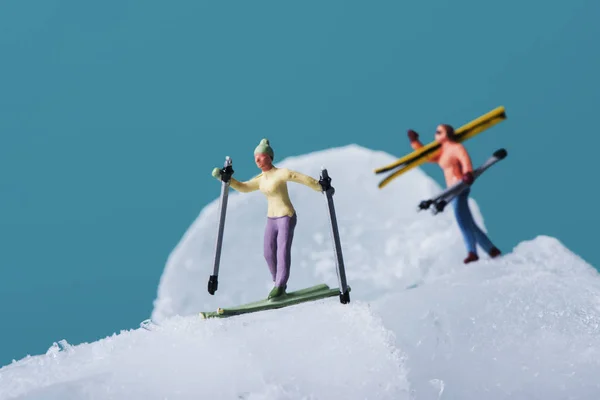 Miniature skiers — Stock Photo, Image