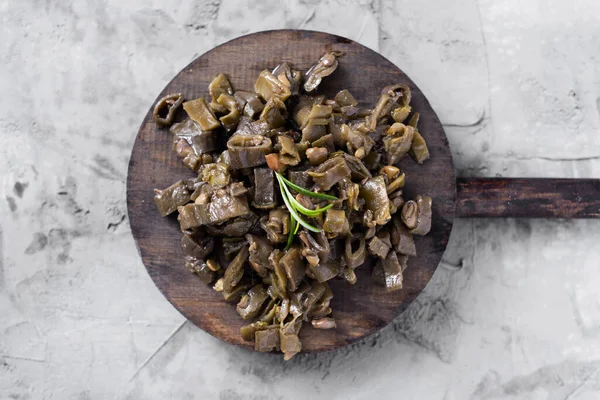 Habas fritas, ett spanskt recept på bondbönor — Stockfoto