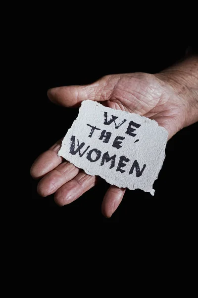 Closeup Senior Caucasian Woman Piece Paper Her Hand Text Women — Stock Photo, Image