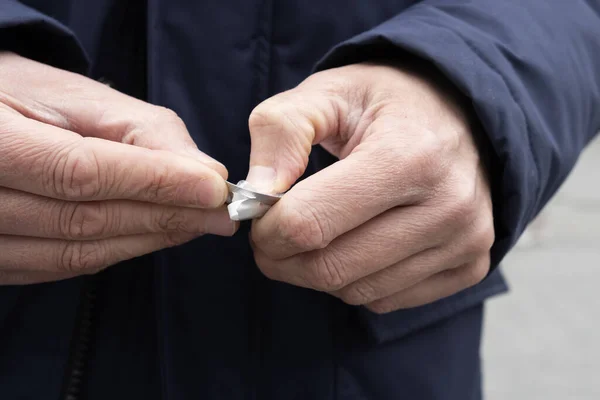 Close Van Een Blanke Man Straat Het Dragen Van Een — Stockfoto