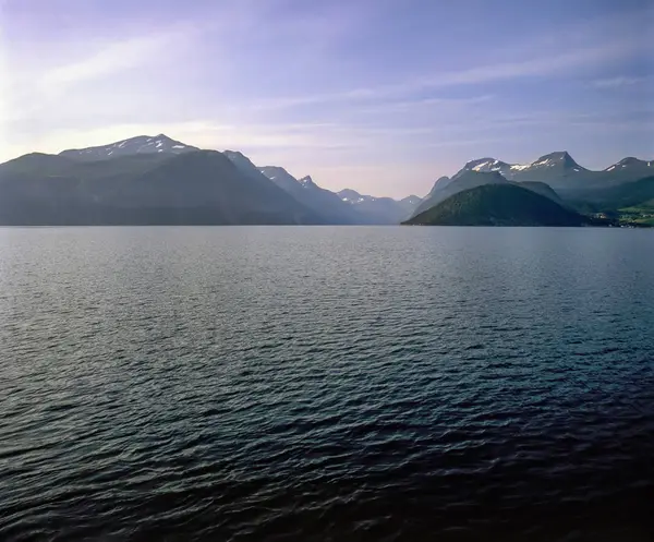 Mar por Narvik, Noruega — Fotografia de Stock