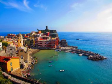 Vernazza görünümünü İtalyanca kenarı
