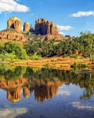 Kırmızı Rock geçerken, Arizona