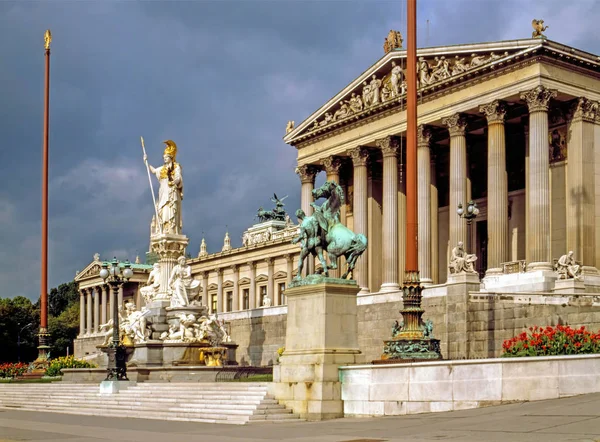 Парламент Вены — стоковое фото