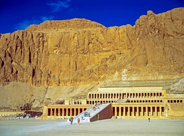 วัดของสมเด็จพระราชินี Hatshepsut — ภาพถ่ายสต็อก